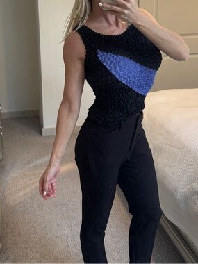 Black Y2K Popcorn Textured Stretch Sleeveless Top Size Small